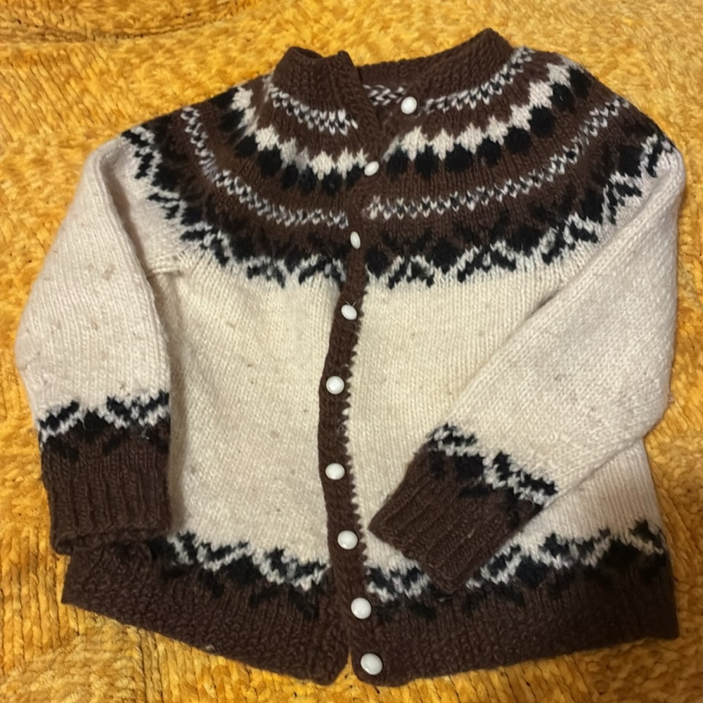 Vintage hand knit wool sweater